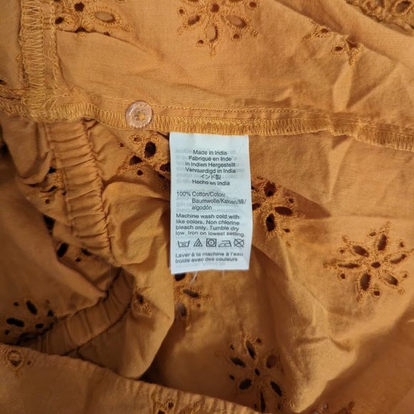 Madewell eyelet wrap blouse, size XS - Picture 3 of 3